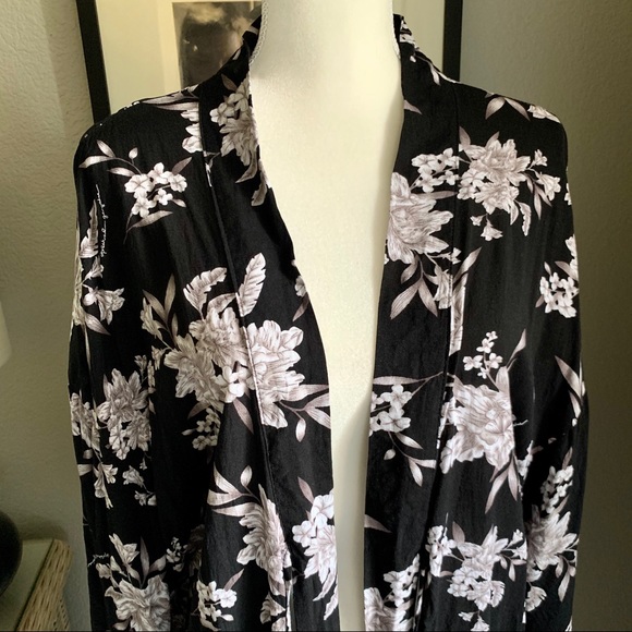 Spiritual Gangster Maya Floral Print Kimono - Picture 4 of 8